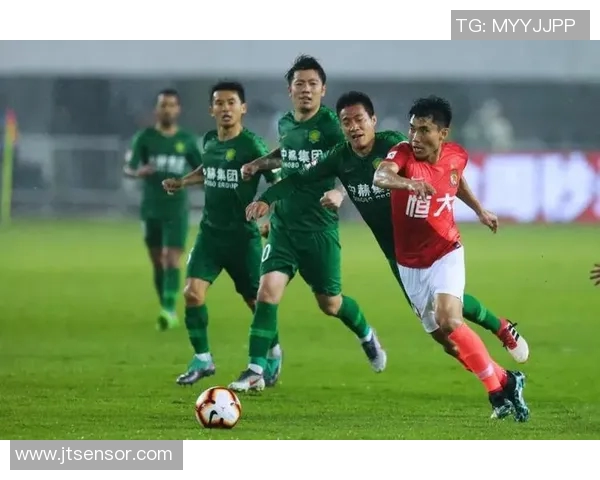 7月8日国安与恒大精彩对决录像回放全程回顾与精彩瞬间分析